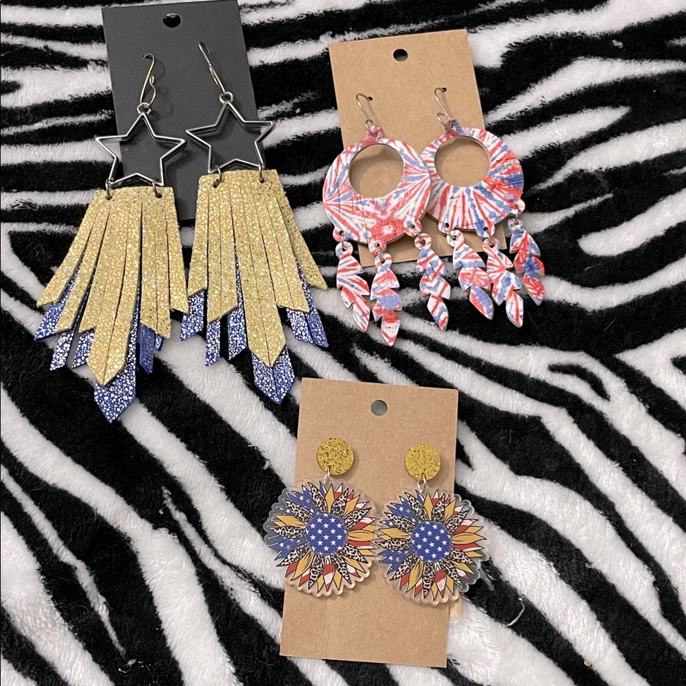 NWOT patriotic earring set